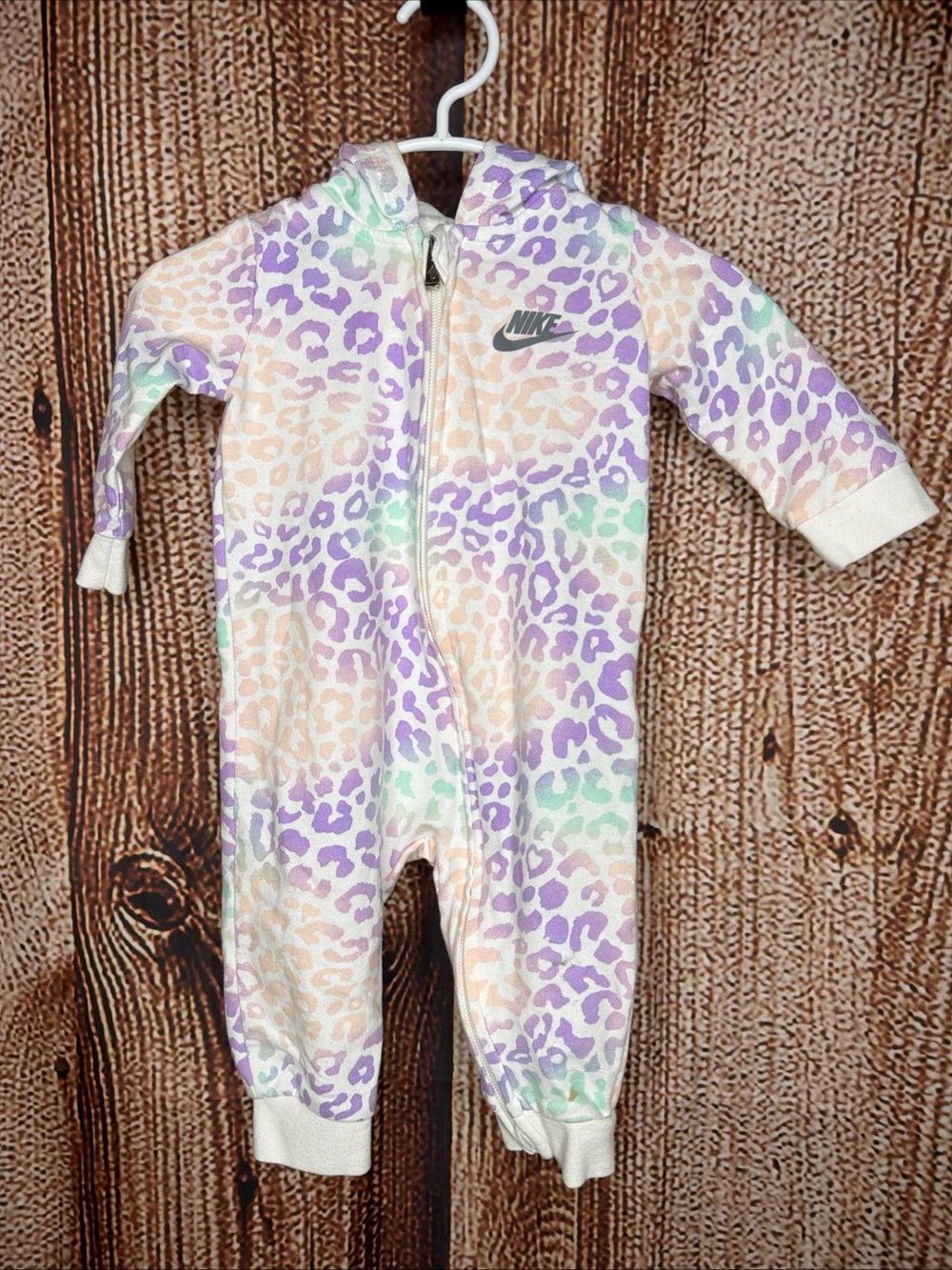 NIKE Baby Girl’s One Piece Hooded Long Sleeve Zip Leopard Romper Size 6 Months